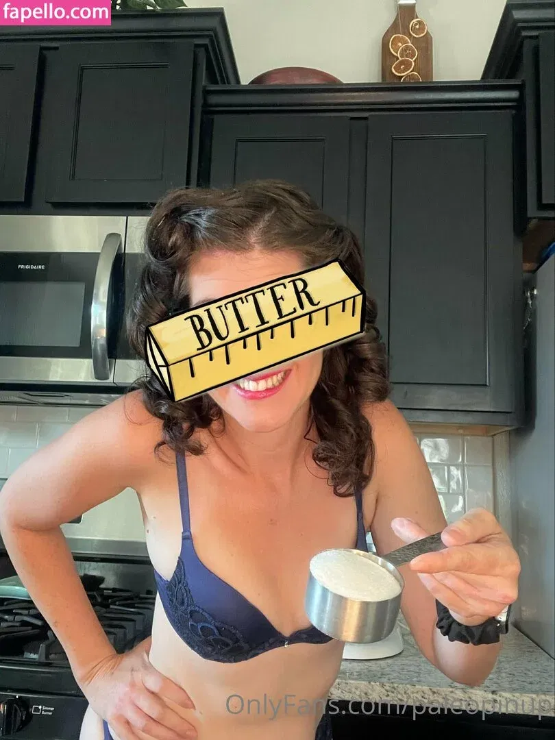 paleopinup Onlyfans Photo Gallery 