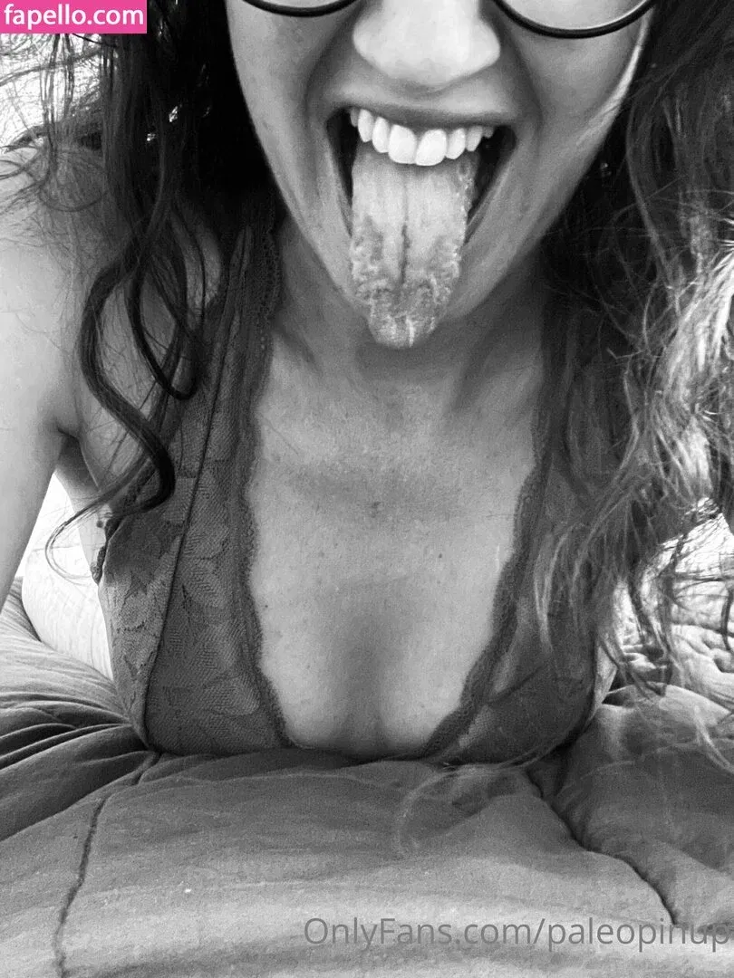 paleopinup Onlyfans Photo Gallery 