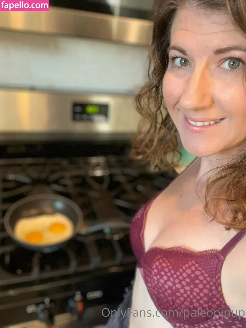 paleopinup Onlyfans Photo Gallery 