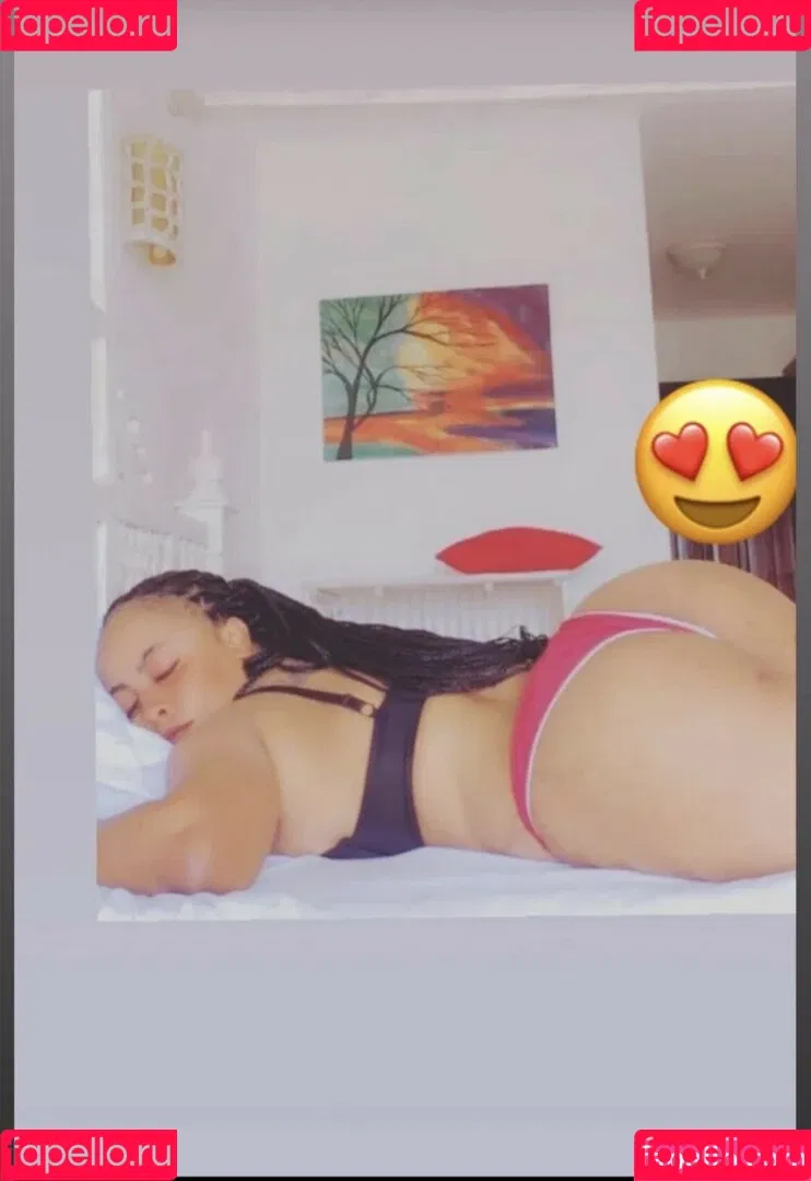 Saadahali5 Onlyfans Photo Gallery 