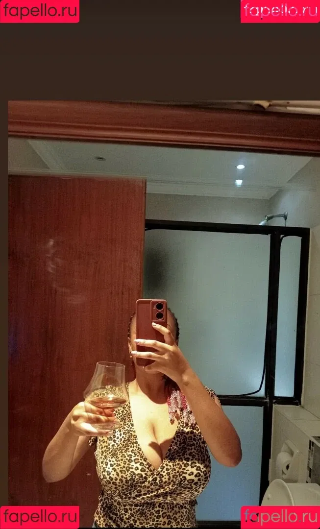 Saadahali5 Onlyfans Photo Gallery 