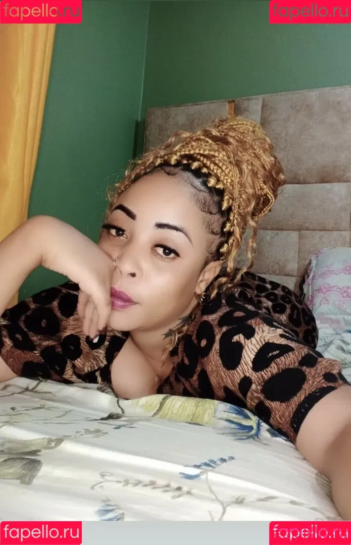 Saadahali5 Onlyfans Photo Gallery 