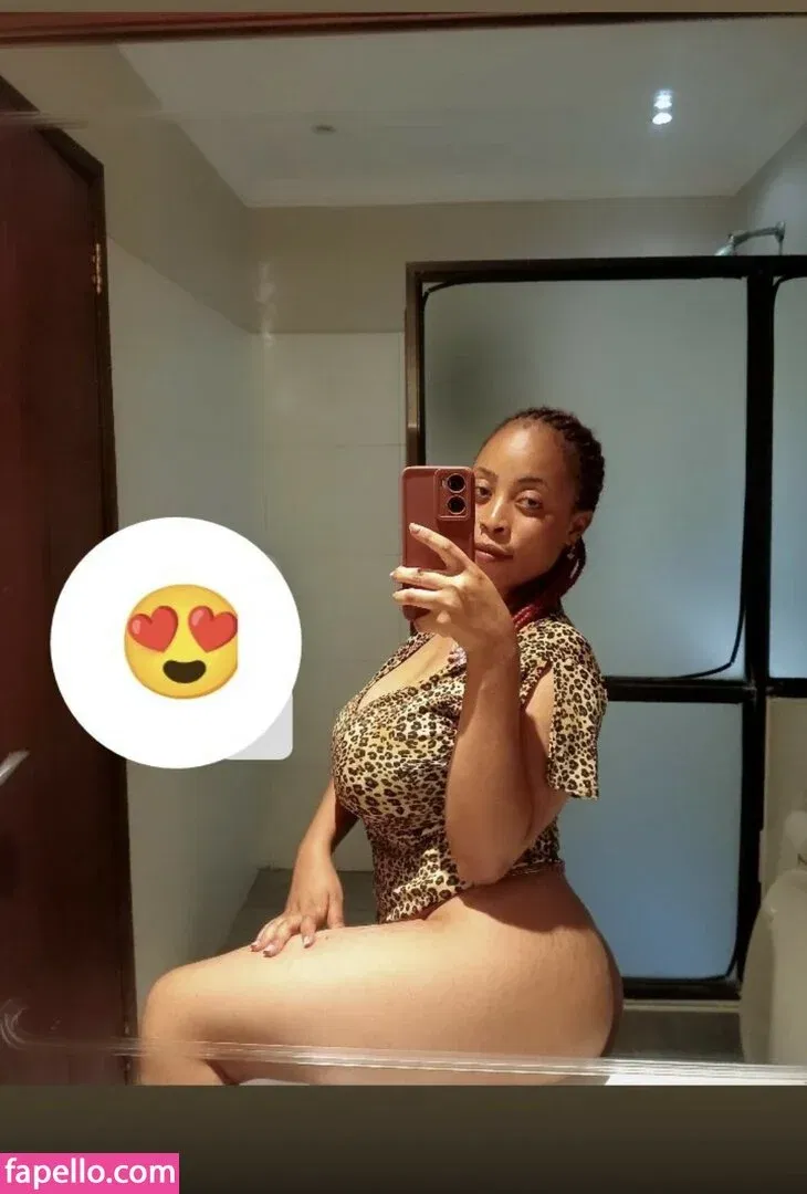 Saadahali5 Onlyfans Photo Gallery 