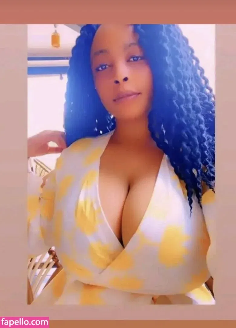 Saadahali5 Onlyfans Photo Gallery 