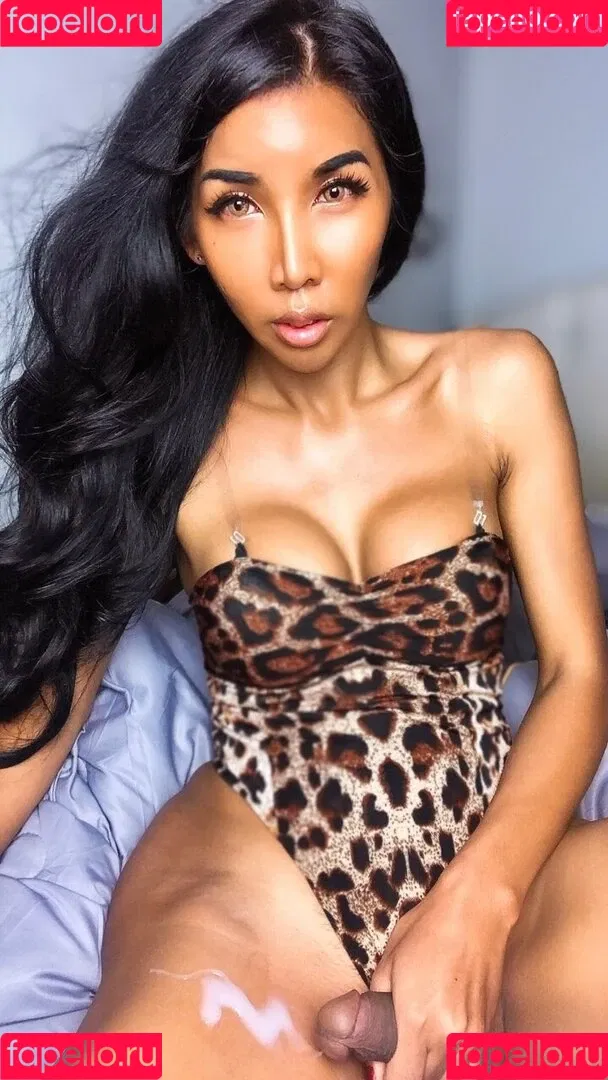 ladyboyshasha Onlyfans Photo Gallery 