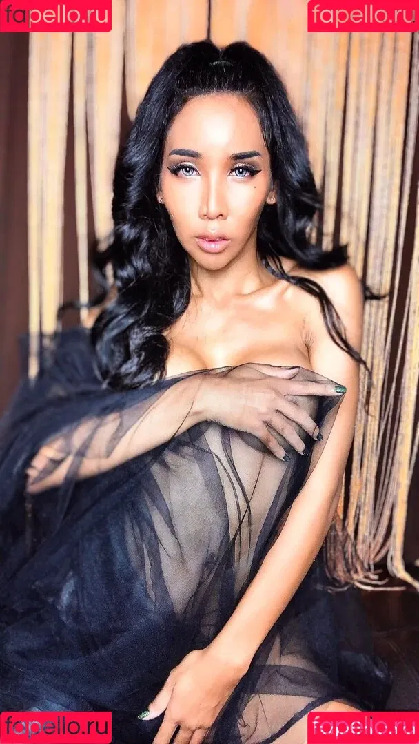 ladyboyshasha Onlyfans Photo Gallery 