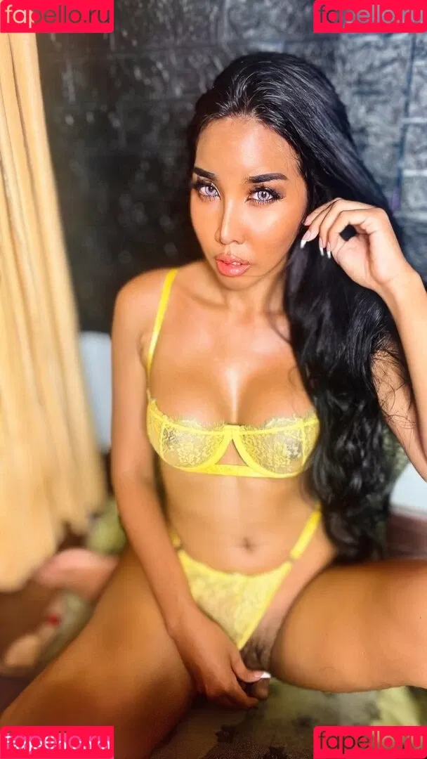 ladyboyshasha Onlyfans Photo Gallery 