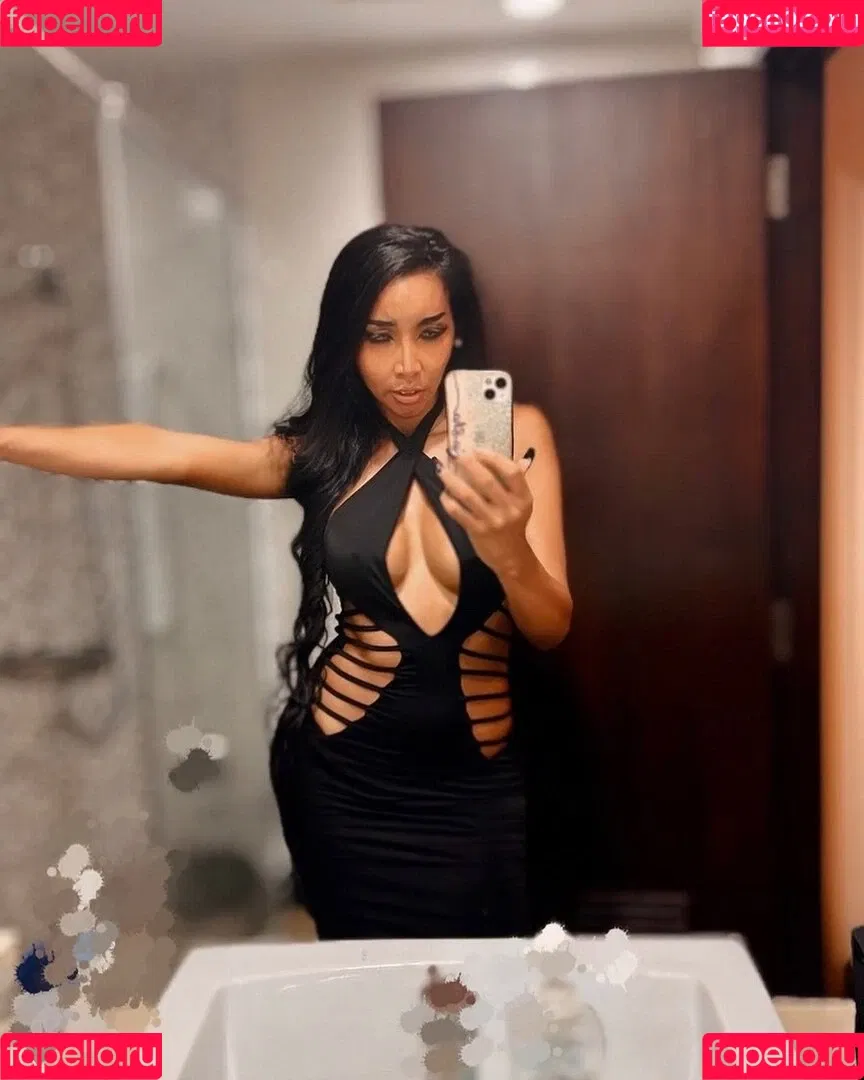 ladyboyshasha Onlyfans Photo Gallery 