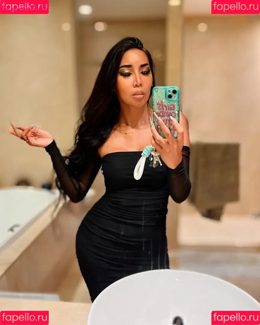 ladyboyshasha Onlyfans Photo Gallery 