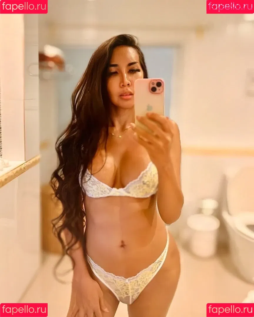 ladyboyshasha Onlyfans Photo Gallery 