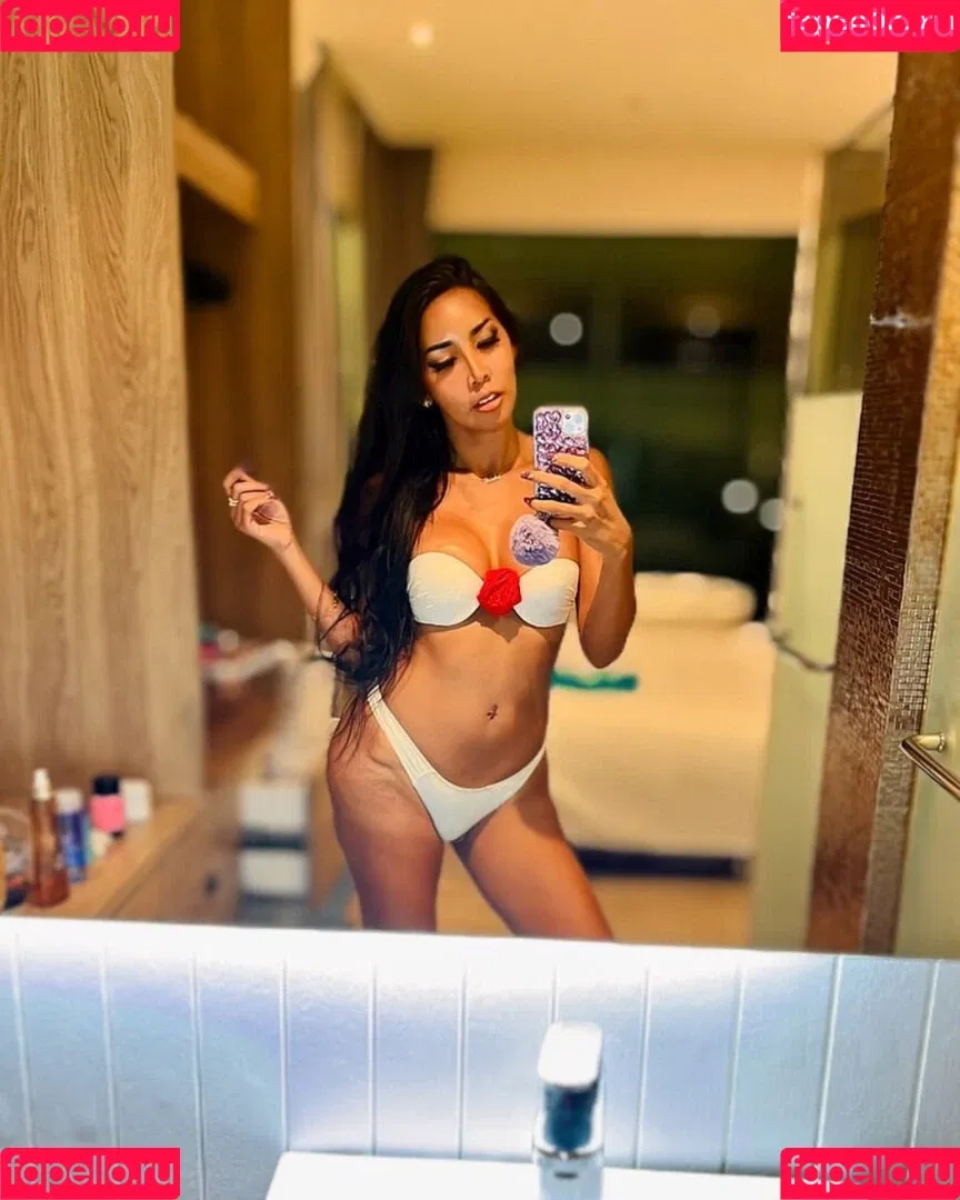 ladyboyshasha Onlyfans Photo Gallery 