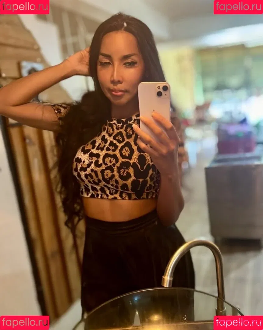 ladyboyshasha Onlyfans Photo Gallery 