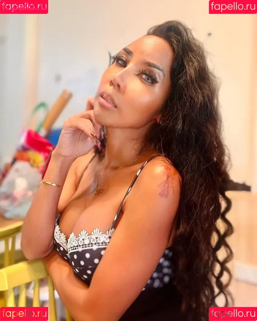 ladyboyshasha Onlyfans Photo Gallery 