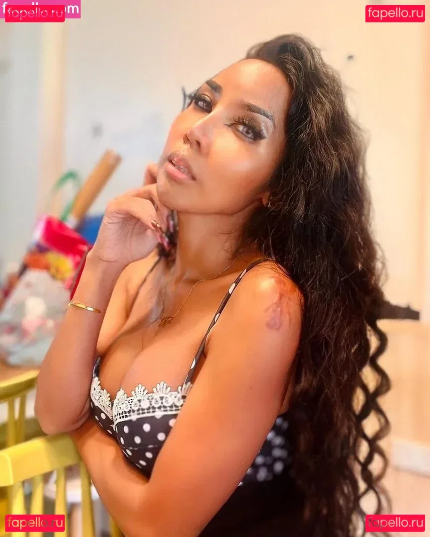 ladyboyshasha Onlyfans Photo Gallery 