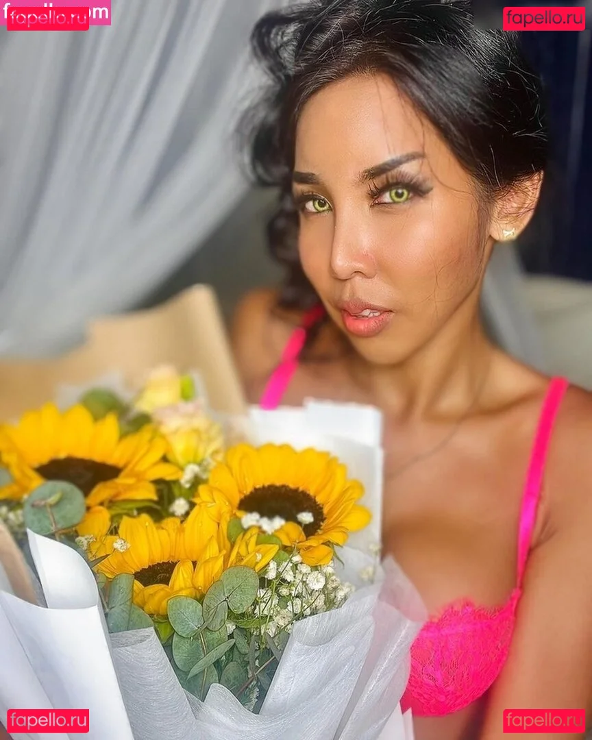 ladyboyshasha Onlyfans Photo Gallery 