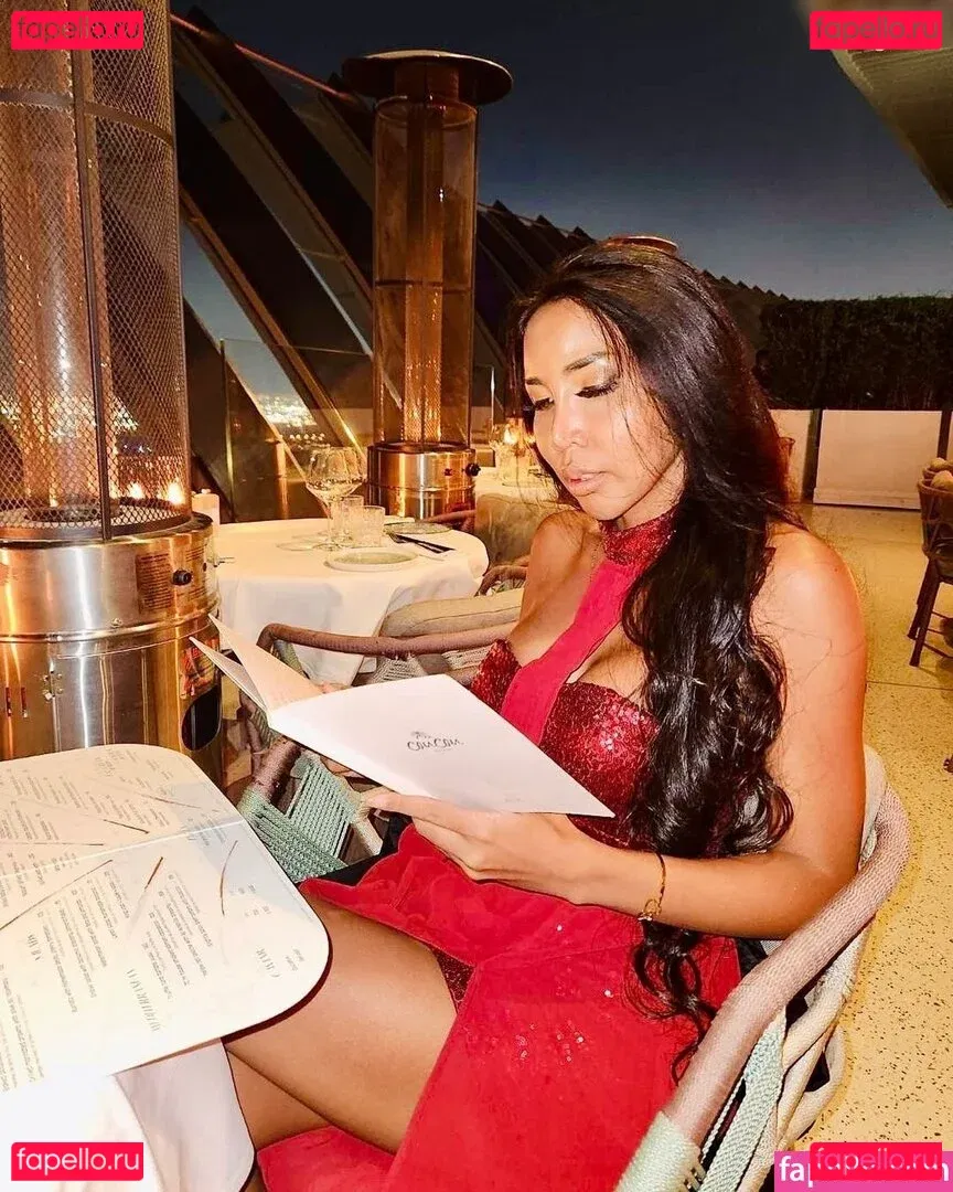 ladyboyshasha Onlyfans Photo Gallery 