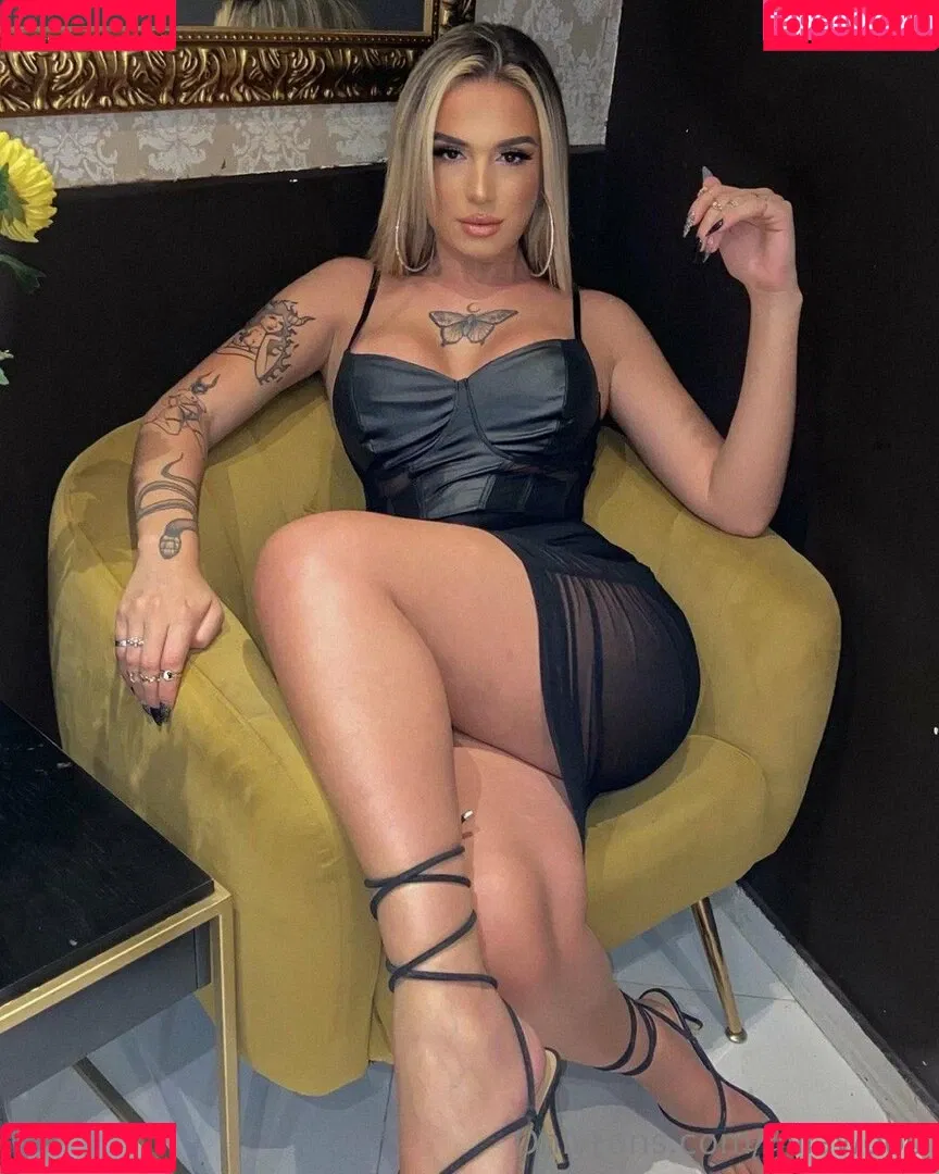 Hillawood Onlyfans Photo Gallery 