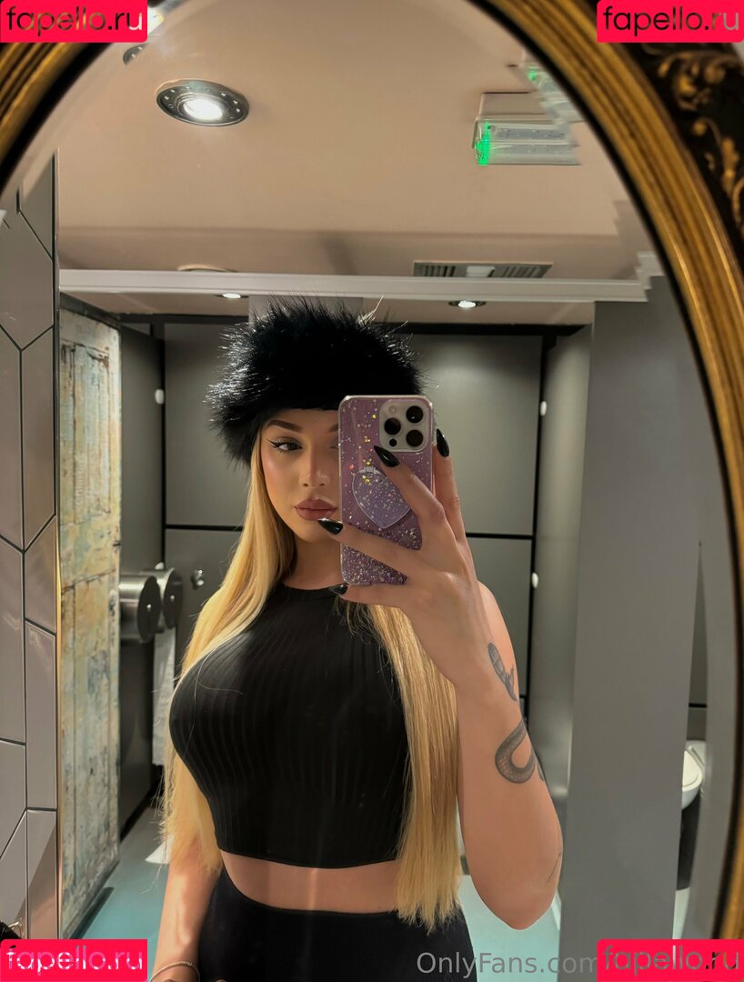 Hillawood Onlyfans Photo Gallery 