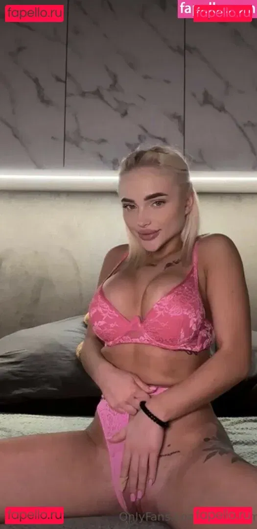 Flexibledi Onlyfans Photo Gallery 