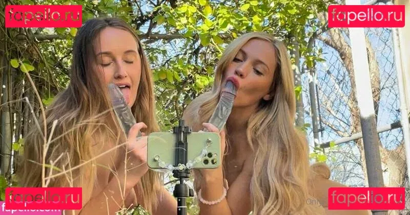 zoeyisasiren Onlyfans Photo Gallery 