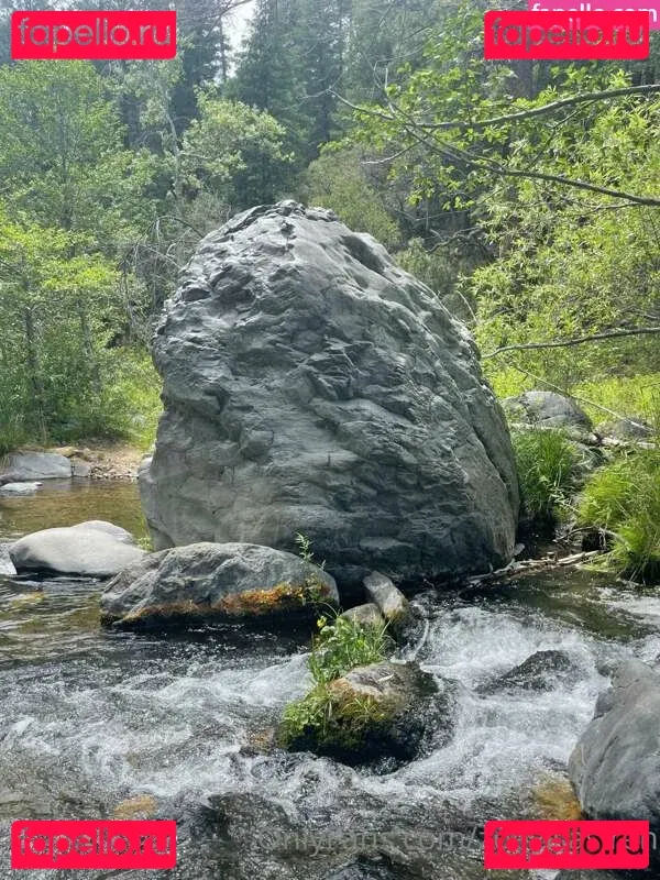 zoeyisasiren Onlyfans Photo Gallery 