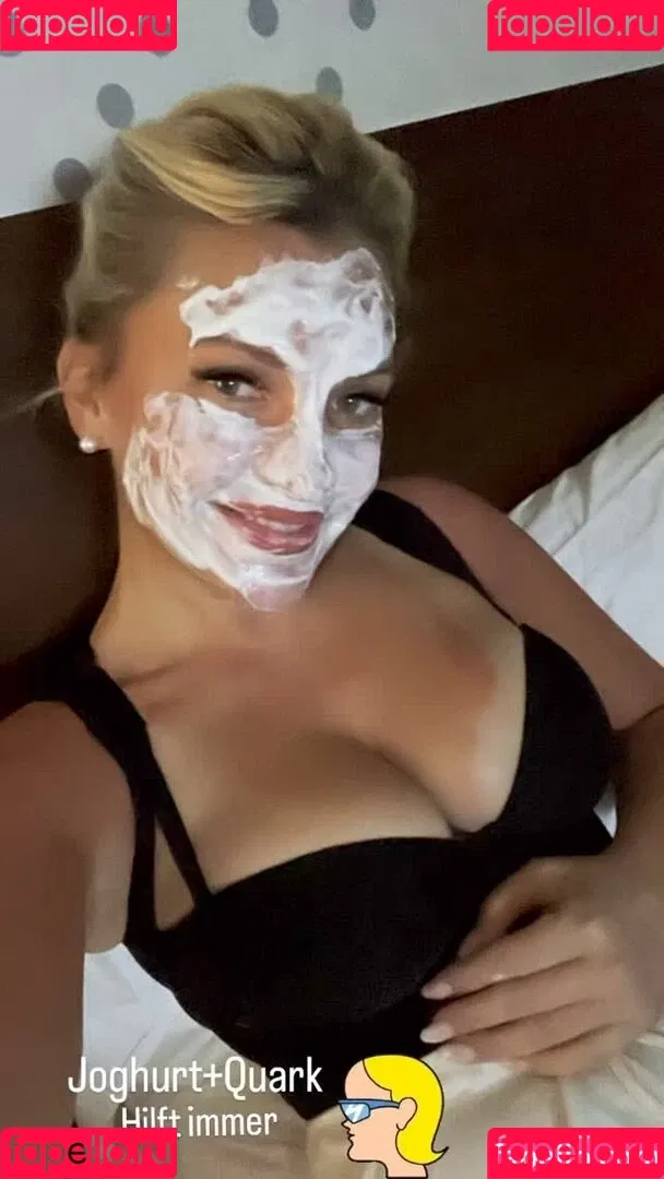 Evelyn Burdecki Onlyfans Photo Gallery 