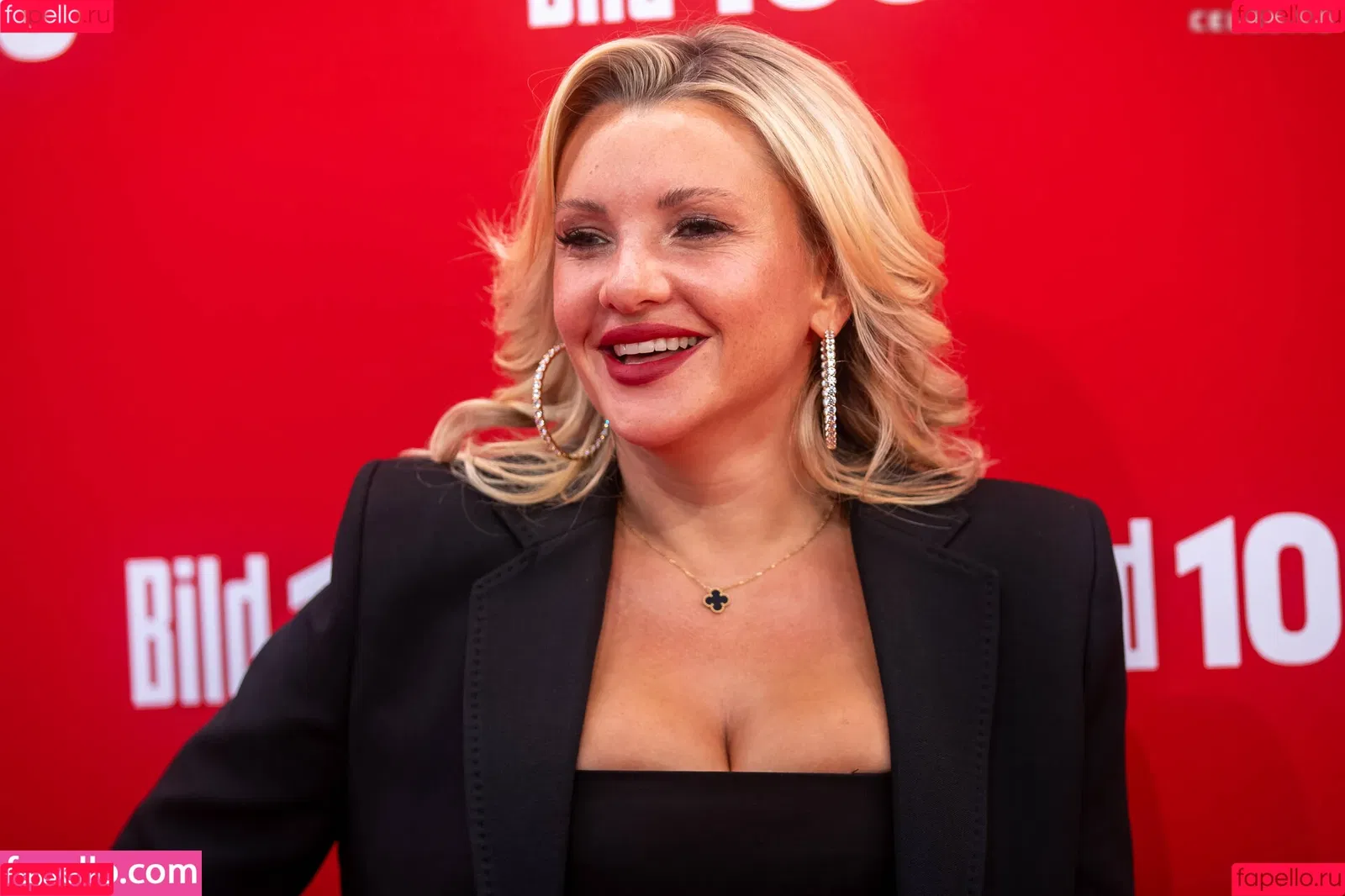 Evelyn Burdecki Onlyfans Photo Gallery 