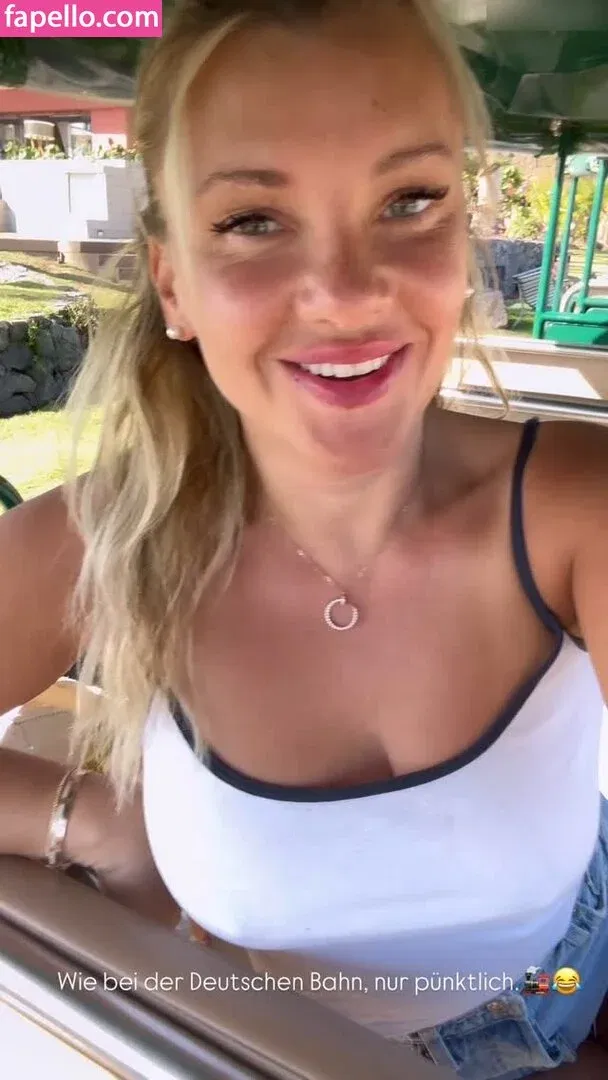 Evelyn Burdecki Onlyfans Photo Gallery 