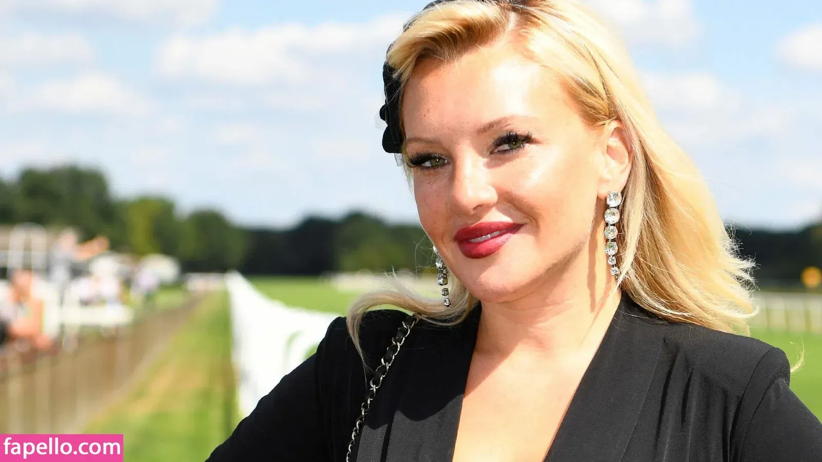 Evelyn Burdecki Onlyfans Photo Gallery 