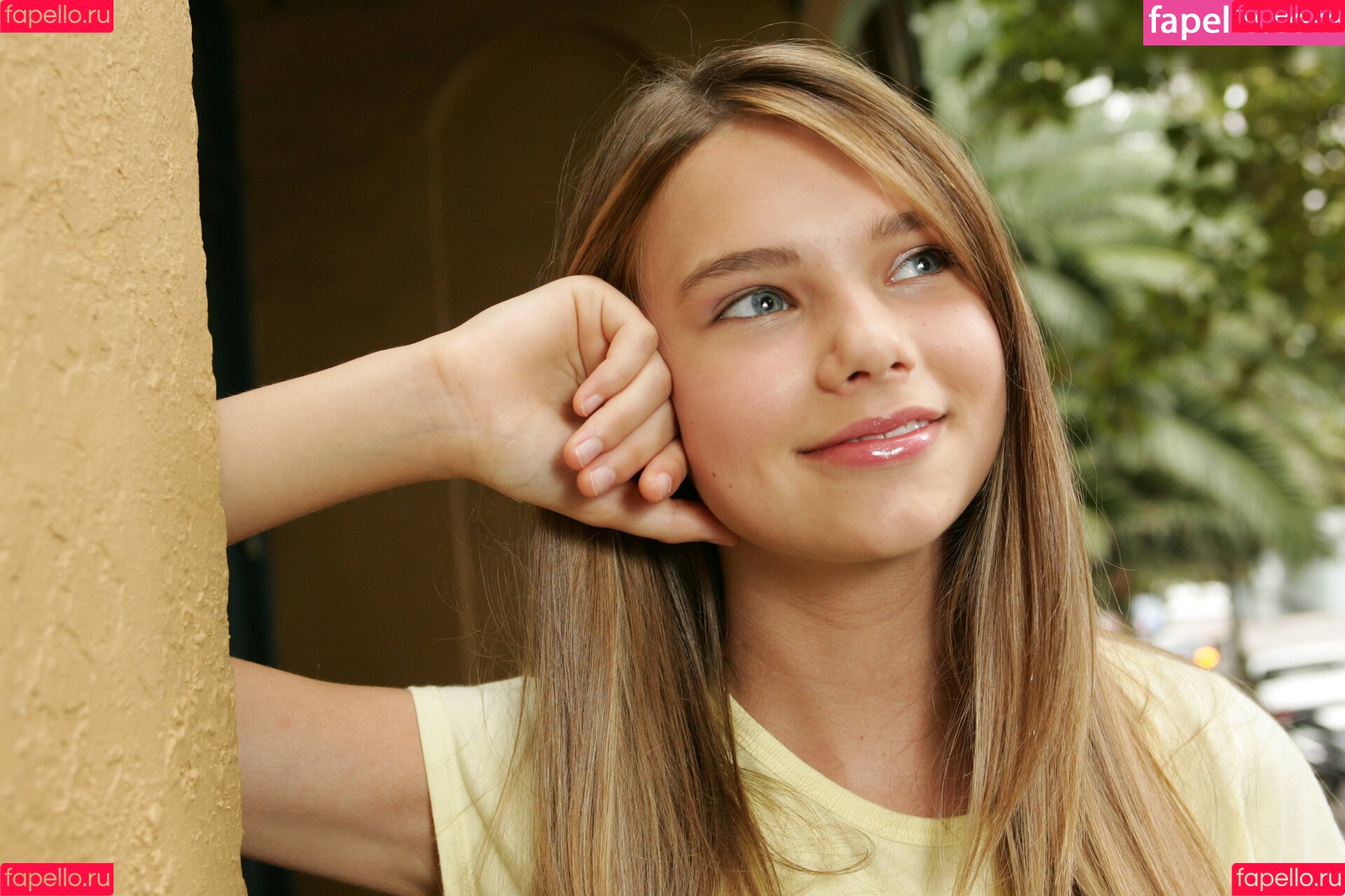 Indiana Evans Onlyfans Photo Gallery 