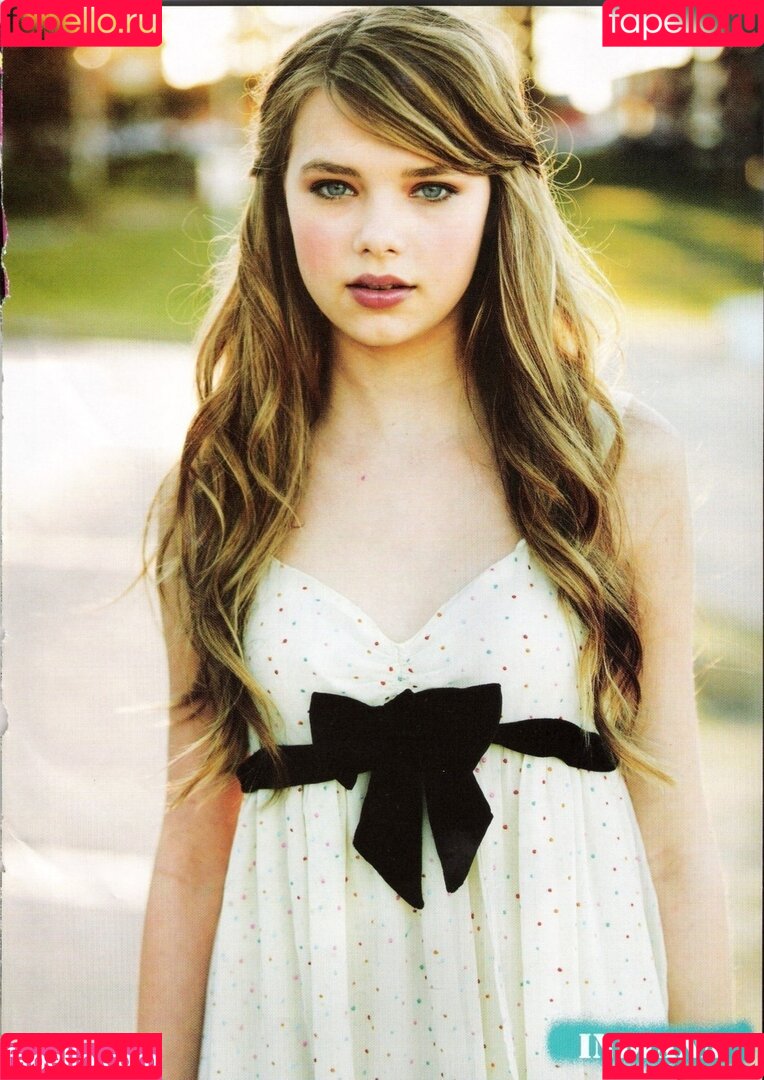 Indiana Evans Onlyfans Photo Gallery 