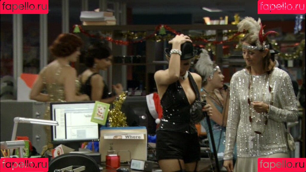 Indiana Evans Onlyfans Photo Gallery 