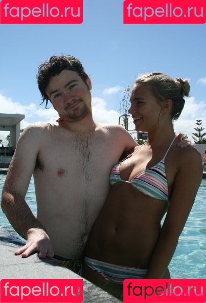 Indiana Evans Onlyfans Photo Gallery 