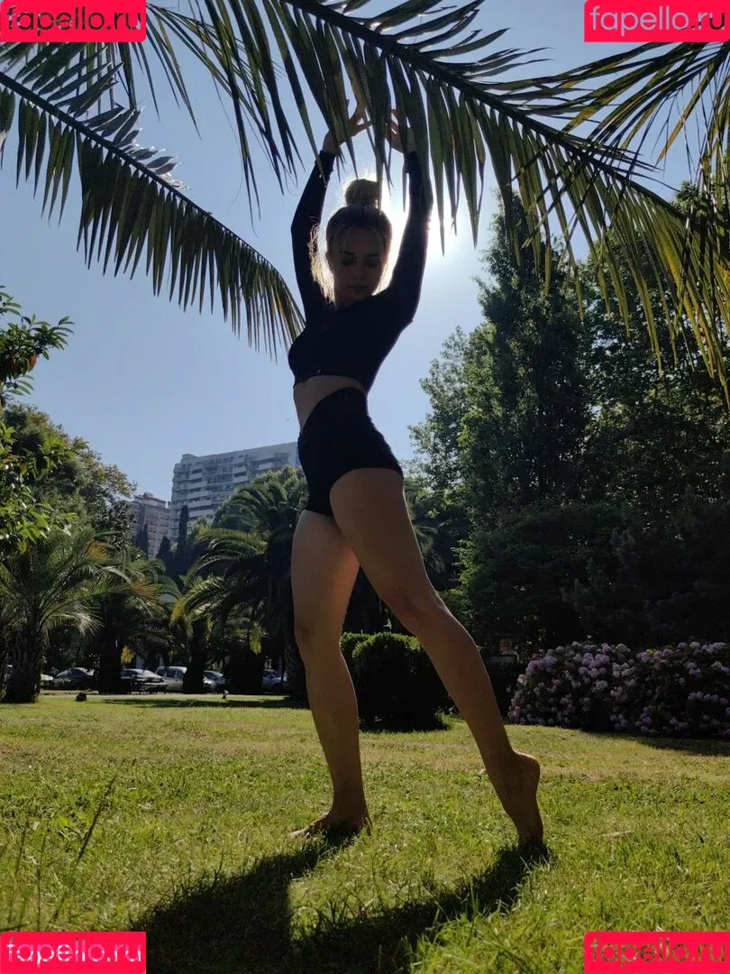 AlinaNaMeli Onlyfans Photo Gallery 