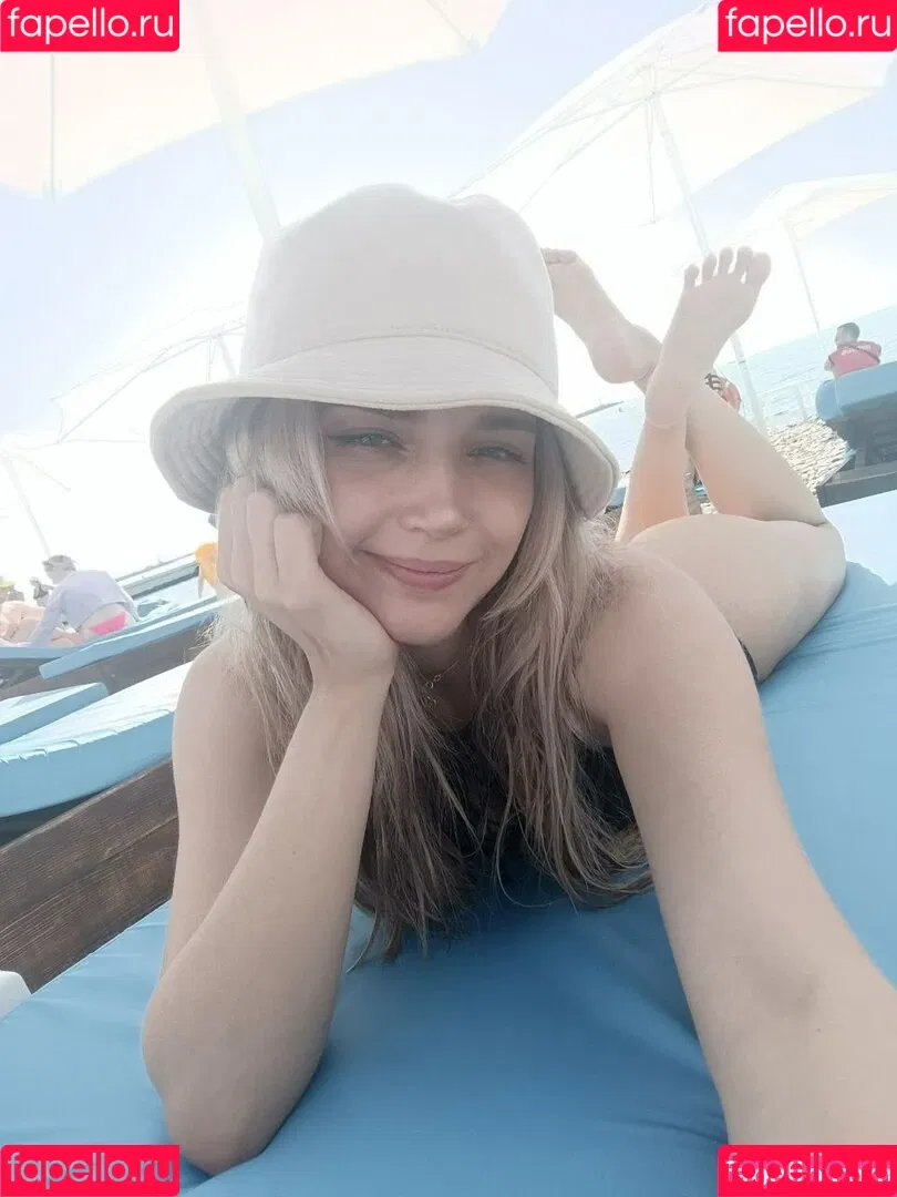AlinaNaMeli Onlyfans Photo Gallery 