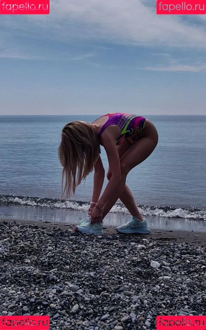 AlinaNaMeli Onlyfans Photo Gallery 