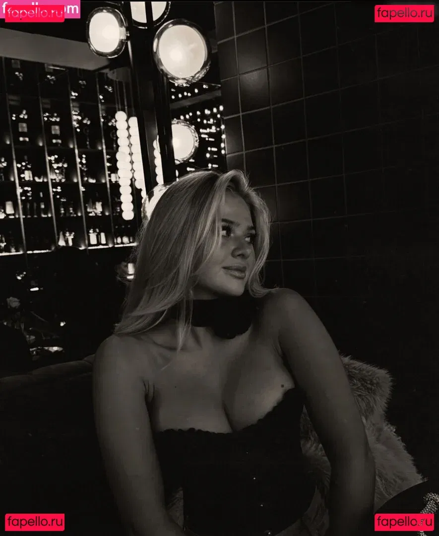 Emilia_wue Onlyfans Photo Gallery 