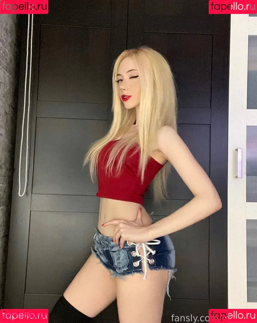 iradash Onlyfans Photo Gallery 