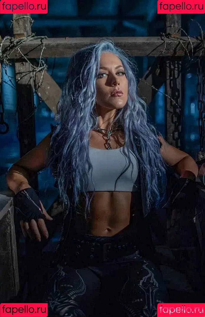 Alissa White-Gluz Onlyfans Photo Gallery 