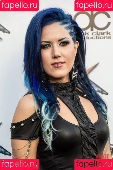 Alissa White-Gluz Onlyfans Photo Gallery 