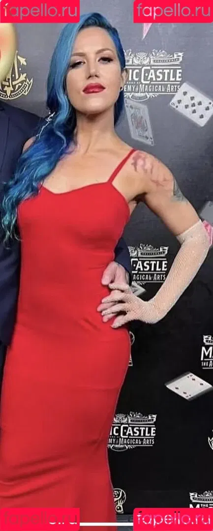 Alissa White-Gluz Onlyfans Photo Gallery 