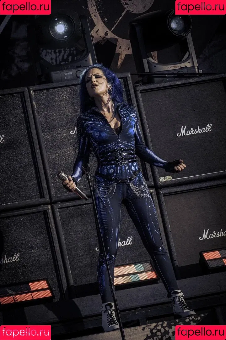 Alissa White-Gluz Onlyfans Photo Gallery 