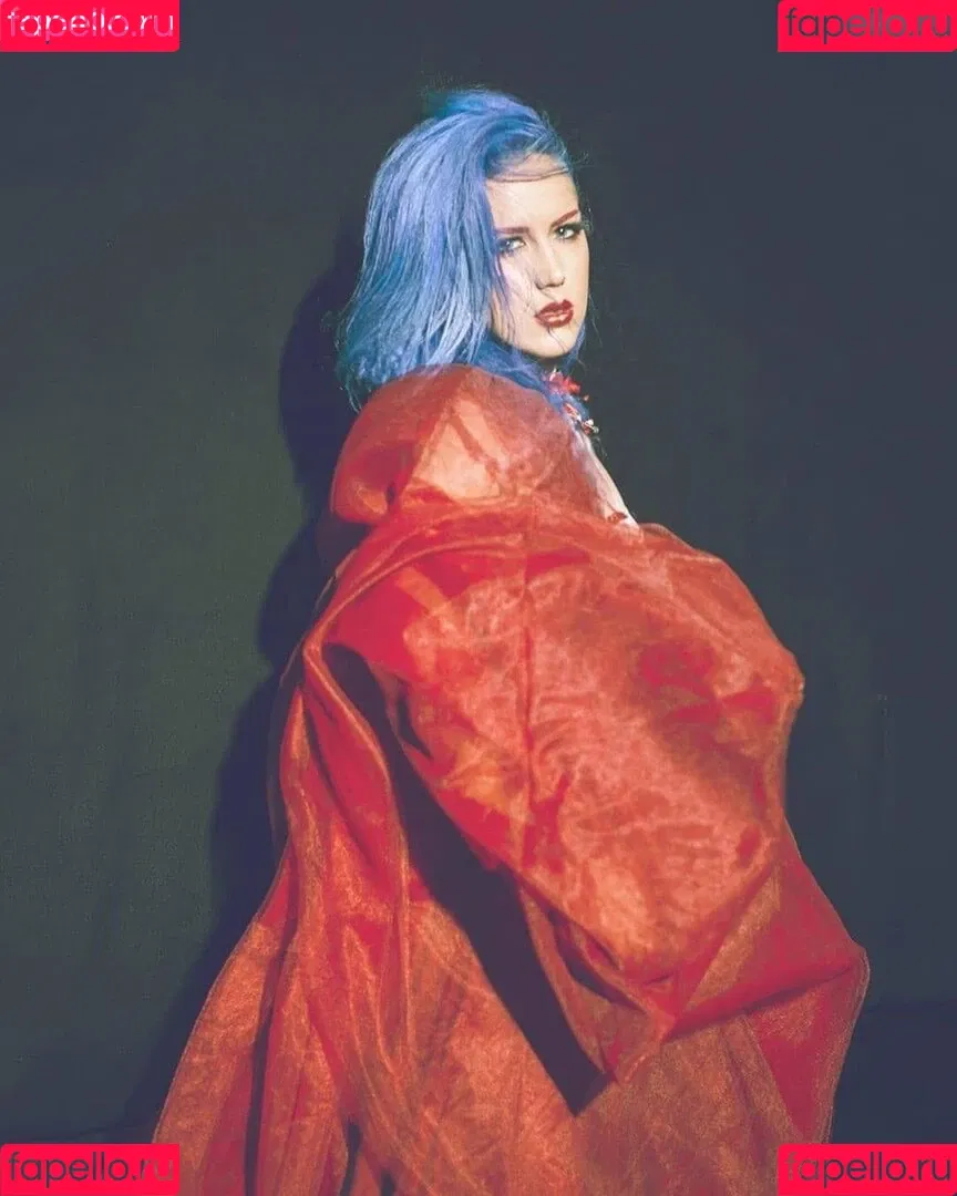 Alissa White-Gluz Onlyfans Photo Gallery 