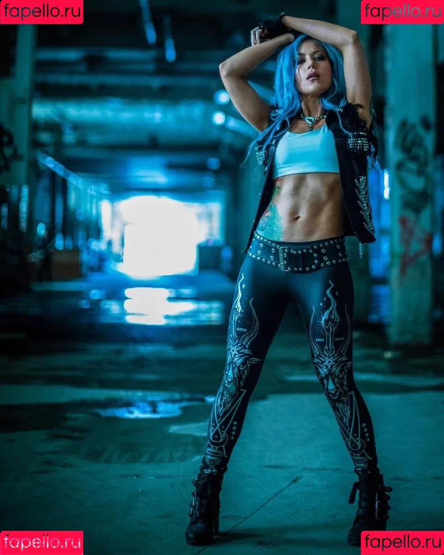 Alissa White-Gluz Onlyfans Photo Gallery 