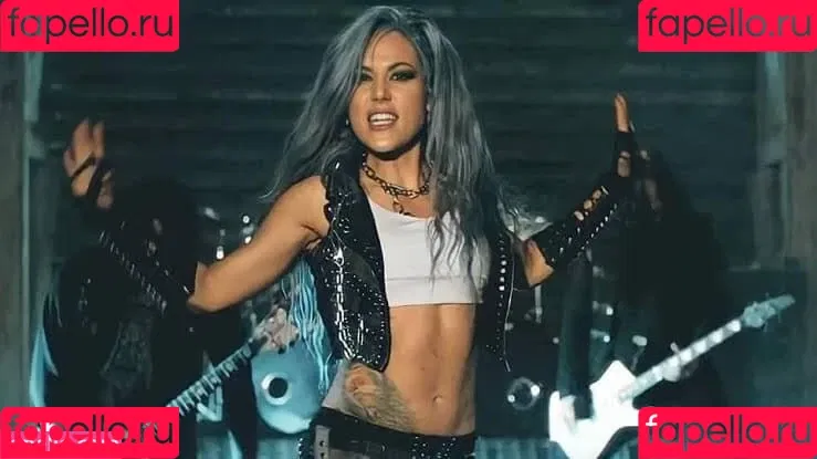 Alissa White-Gluz Onlyfans Photo Gallery 