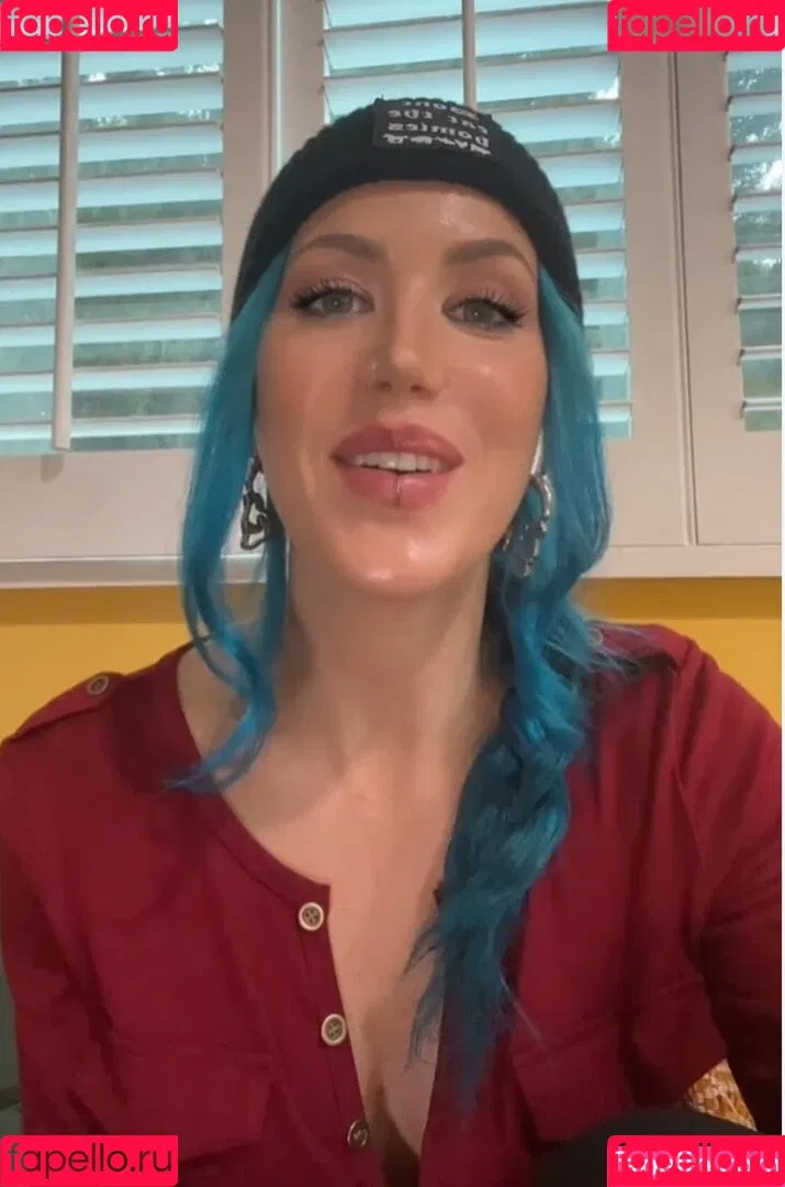Alissa White-Gluz Onlyfans Photo Gallery 