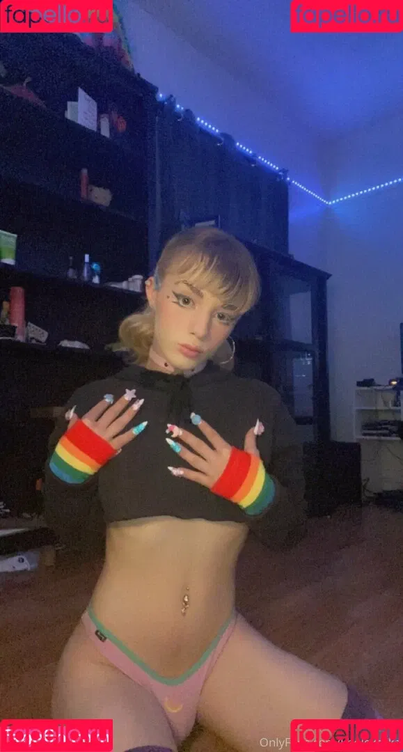 kholexcake Onlyfans Photo Gallery 