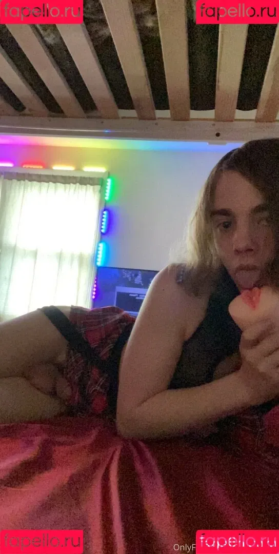 kholexcake Onlyfans Photo Gallery 