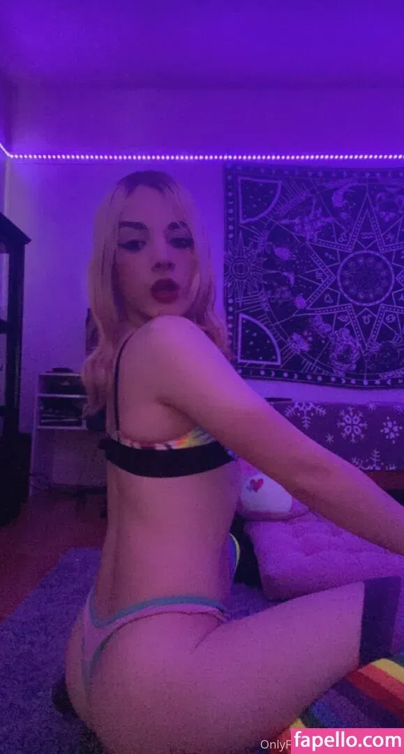 kholexcake Onlyfans Photo Gallery 