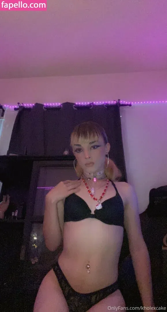 kholexcake Onlyfans Photo Gallery 